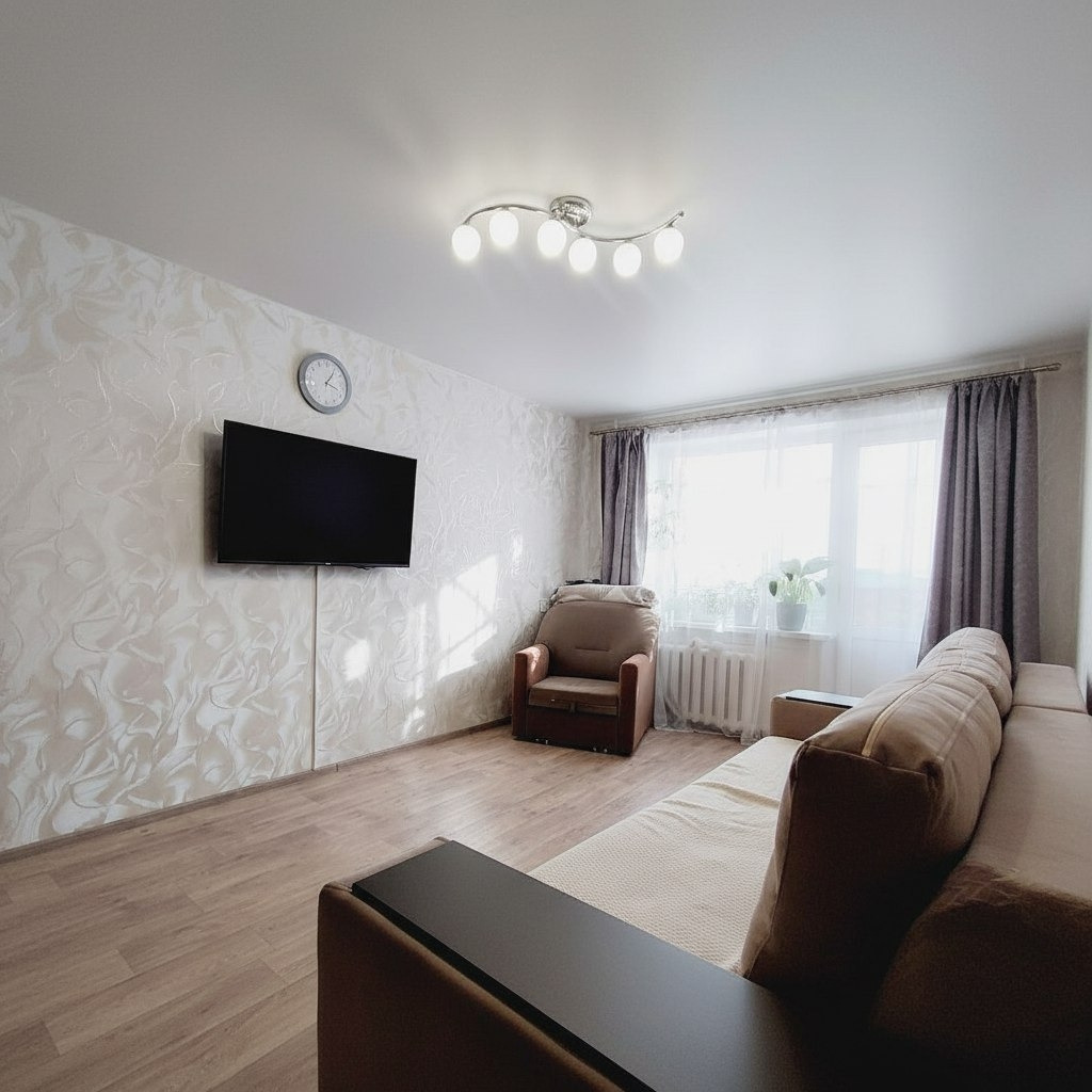 Продаётся уютная и светлая двухкомнатная квартира!
В квартире сделан ремонт: поменяна вся проводка, поставлены новые стеклопакеты, балкон застеклён, новые входные дери, по всей квартире сделаны натяжные потолки. Хорошая управляющая компания- платежи зимой не более 6 тысяч в месяц. Приходите на просм